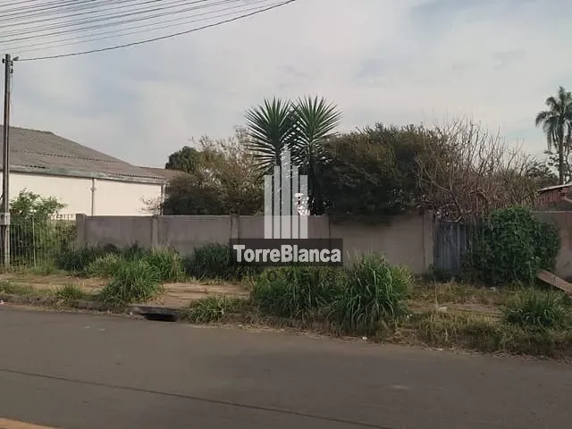 Terreno com 495m², à venda, no bairro Uvaranas em Ponta Grossa