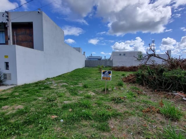 Terreno com 300m², à venda, no bairro Cassino em Rio Grande