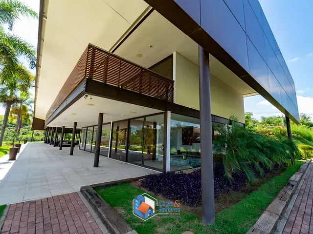 Terreno com 651m² 1 quarto e 1 banheiro, à venda, no bairro Loteamento Residencial e Comercial Horto Florestal em Jundiaí