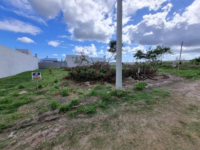 Terreno com 300m², à venda, no bairro Cassino em Rio Grande
