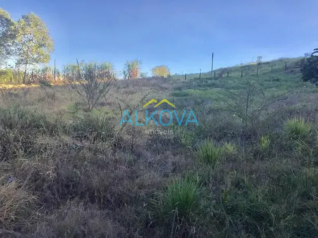 Terreno com 1400m², à venda, no bairro Marambaia em Caçapava