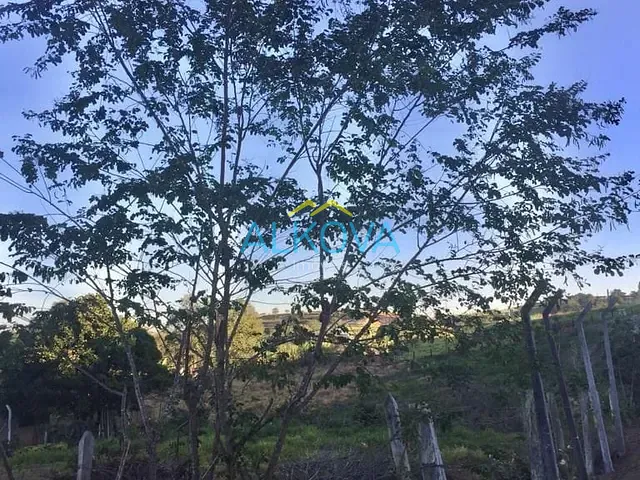 Terreno com 1400m², à venda, no bairro Marambaia em Caçapava