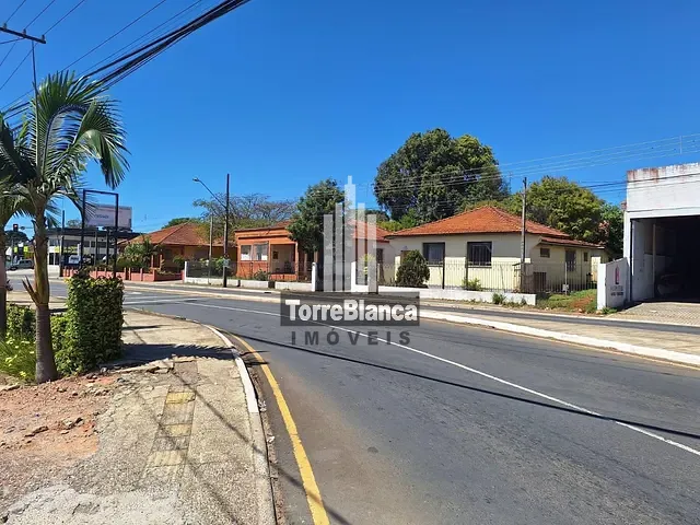 Terreno com 1140m², à venda, no bairro Uvaranas em Ponta Grossa