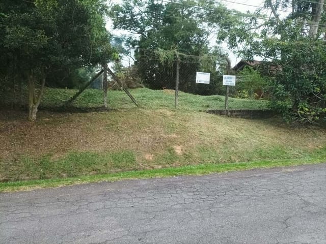 Terreno com 1871m², à venda, no bairro Chácara Represinha em Cotia
