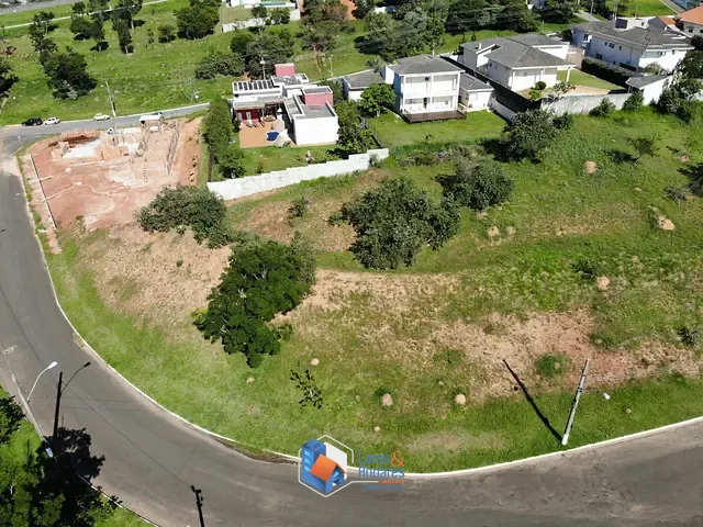 Terreno com 1318m² 1 quarto e 1 banheiro, à venda, no bairro Loteamento Portal da Colina em Jundiaí