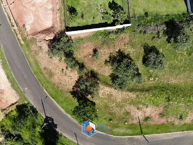 Terreno com 1318m² 1 quarto e 1 banheiro, à venda, no bairro Loteamento Portal da Colina em Jundiaí
