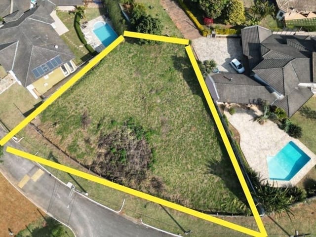 Terreno com 1153m², à venda, no bairro Jardim Passárgada I em Cotia