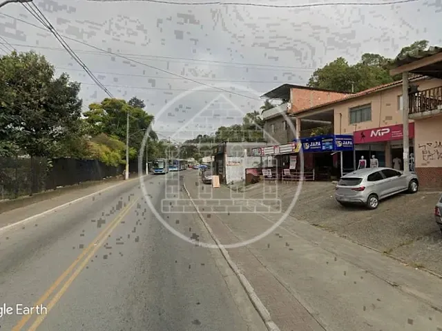 Terreno com 300m², à venda, no bairro Parelheiros em São Paulo