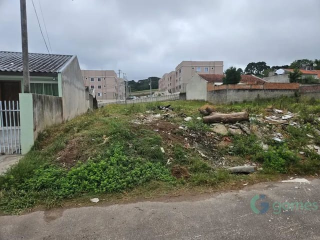 Terreno com 720m², à venda, no bairro Cristo Rei em Campo Largo