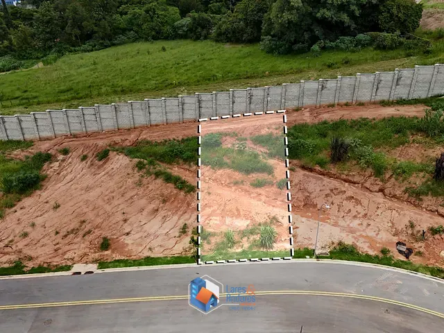 Terreno com 300m² 1 quarto e 1 banheiro, à venda, no bairro Engordadouro em Jundiaí