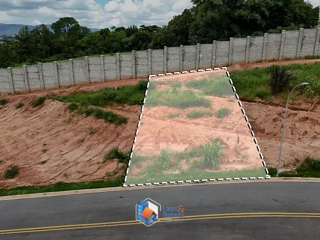 Terreno com 300m² 1 quarto e 1 banheiro, à venda, no bairro Engordadouro em Jundiaí