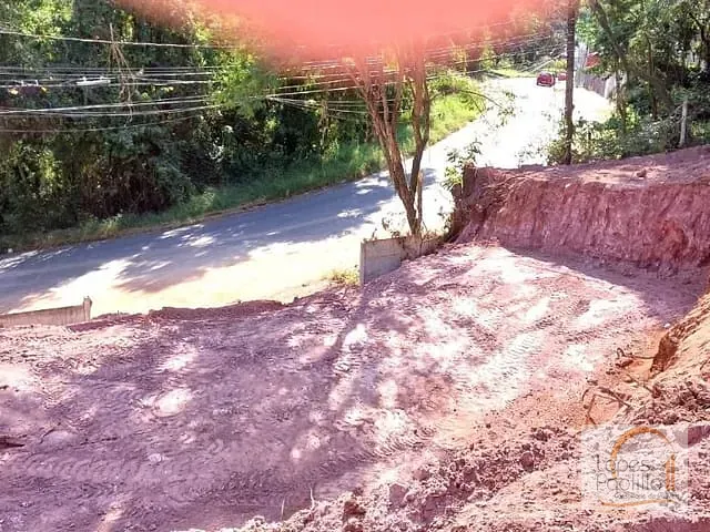 Terreno com 555m², à venda, no bairro Jardim Paulista em Atibaia