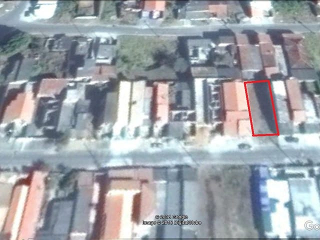 Terreno com 250m², à venda, no bairro Conjunto Residencial Araretama em Pindamonhangaba