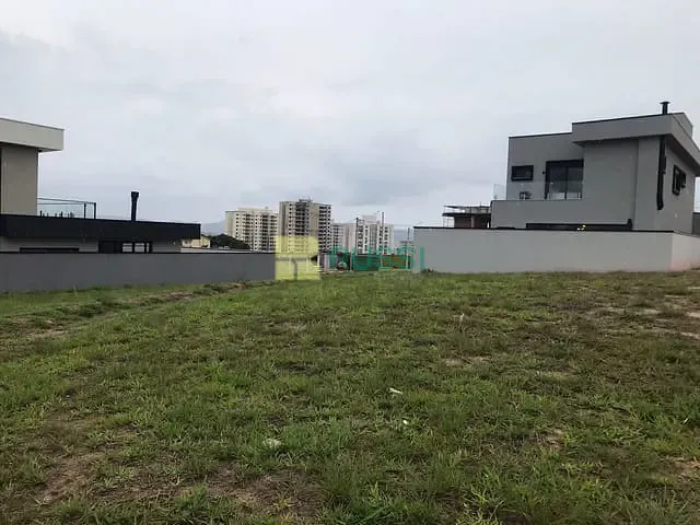 Terreno com 330m², à venda, no bairro Urbanova em São José dos Campos