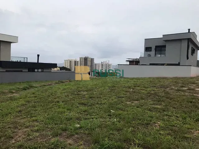 Terreno com 330m², à venda, no bairro Urbanova em São José dos Campos