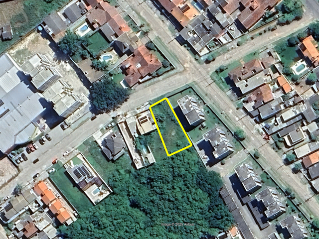 Terreno com 425m², à venda, no bairro Areal em Pelotas