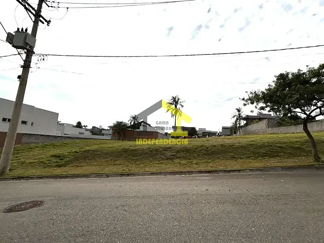 Terreno com 588m², à venda, no bairro Zona Rural em Itatiba