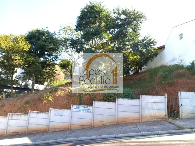 Terreno com 686m², à venda, no bairro Jardim Imperial em Atibaia