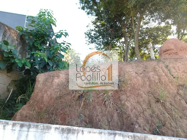 Terreno com 686m², à venda, no bairro Jardim Imperial em Atibaia