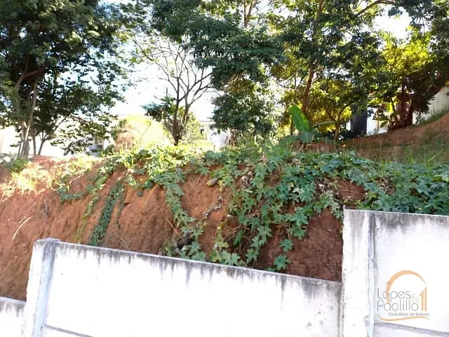 Terreno com 686m², à venda, no bairro Jardim Imperial em Atibaia