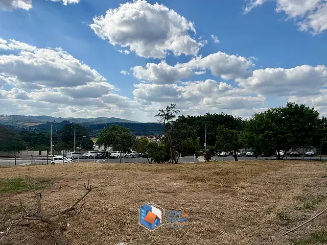 Terreno com 1280m², à venda, no bairro Centro em Atibaia