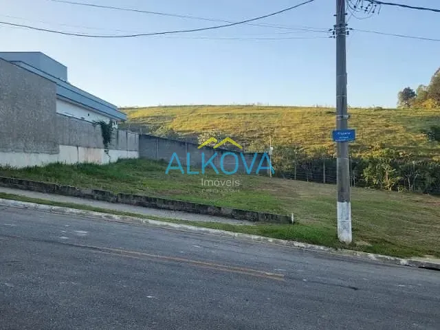 Terreno com 383m², à venda, no bairro Condomínio Residencial Mantiqueira em São José dos Campos
