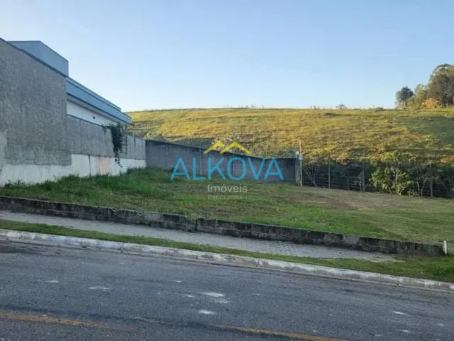 Terreno com 383m², à venda, no bairro Condomínio Residencial Mantiqueira em São José dos Campos