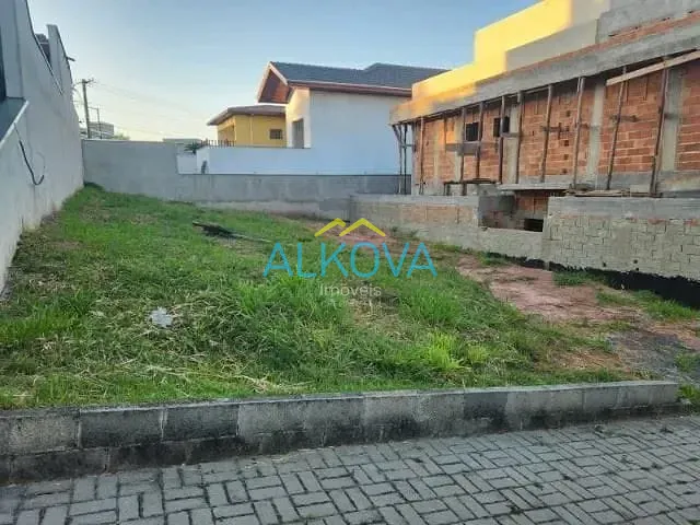 Terreno com 252m², à venda, no bairro Condomínio Residencial Mantiqueira em São José dos Campos