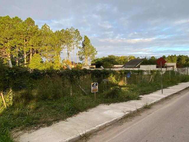 Terreno com 500m², à venda, no bairro Laranjal em Pelotas