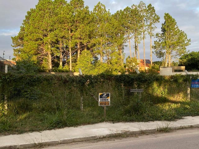 Terreno com 500m², à venda, no bairro Laranjal em Pelotas