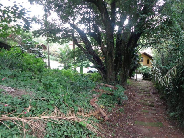 Terreno com 530m², à venda, no bairro Granja Carneiro Viana em Cotia