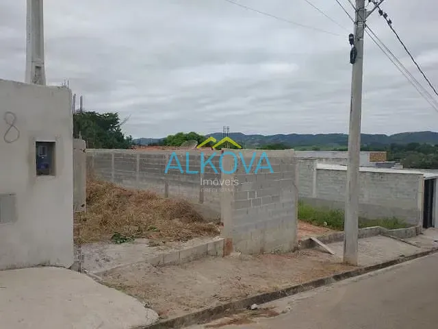 Terreno com 158m², à venda, no bairro Santa Herminia em São José dos Campos