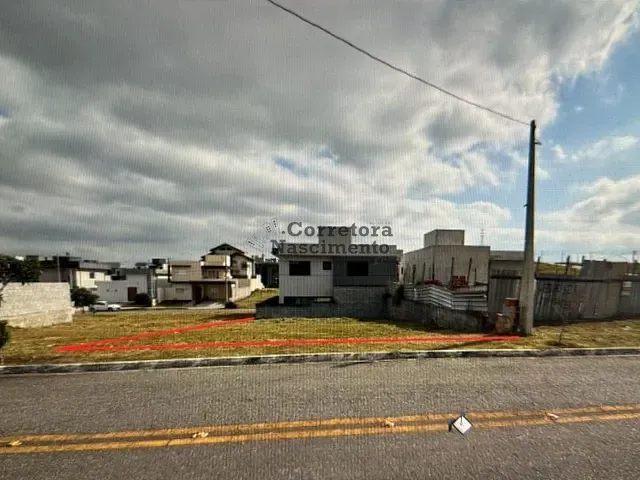 Terreno com 250m², à venda, no bairro Bairro da Floresta em São José dos Campos