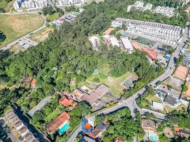 Terreno com 35000m² 1 quarto e 1 banheiro, à venda, no bairro Chácara Pavoeiro em Cotia