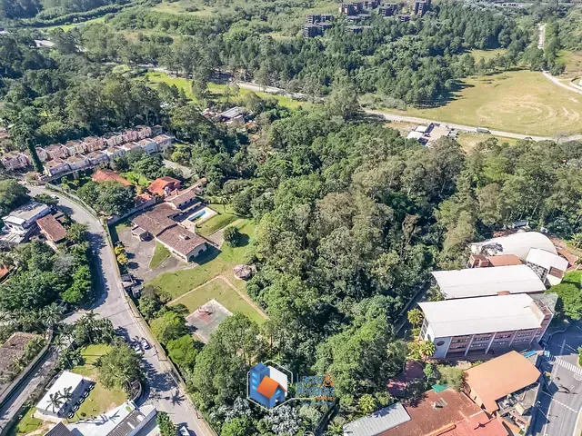 Terreno com 35000m² 1 quarto e 1 banheiro, à venda, no bairro Chácara Pavoeiro em Cotia