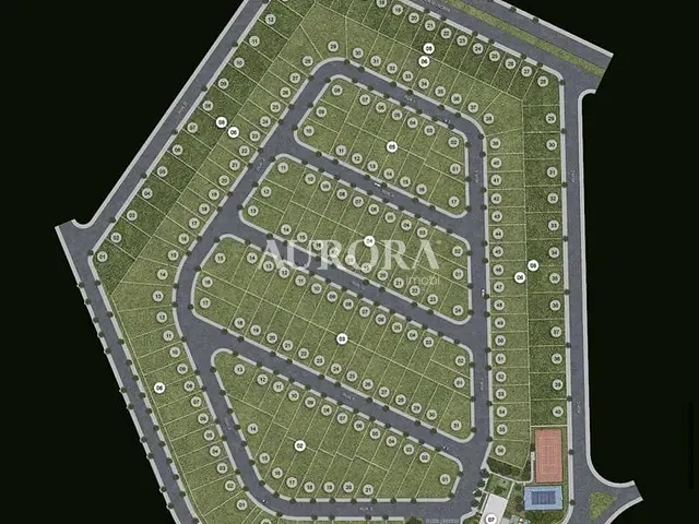 Terreno com 379m², à venda, no bairro Centro em Cambé