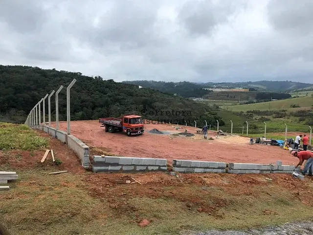 Terreno com 1008m², à venda, no bairro Luiz Carlos em Guararema
