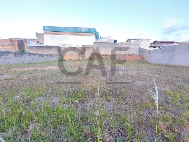 Terreno com 702m², à venda, no bairro Mauá em Jaguariúna