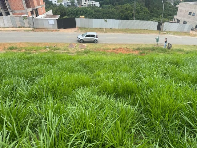 Terreno com 510m², à venda, no bairro Jardim Colibri em Embu das Artes