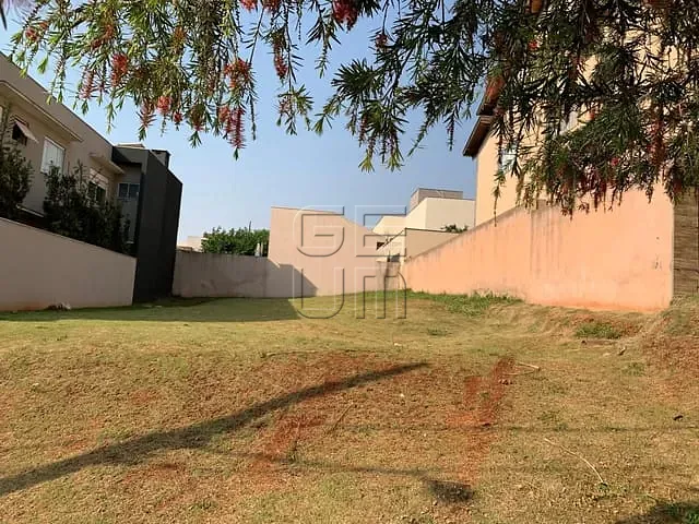 Terreno com 330m², à venda, no bairro Esperança em Londrina