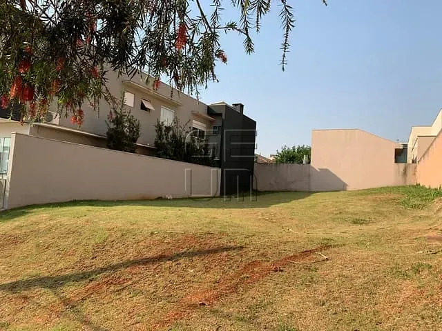 Terreno com 330m², à venda, no bairro Esperança em Londrina