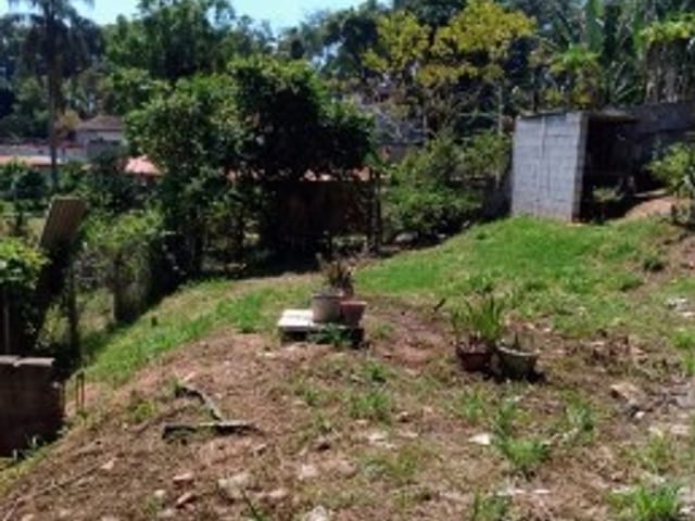 Terreno com 300m², à venda, no bairro Santana em Cotia