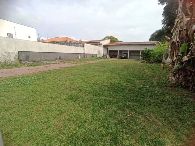 Terreno para locação com aproximadamente 445 m² no Órfãs, Ponta Grossa, PR