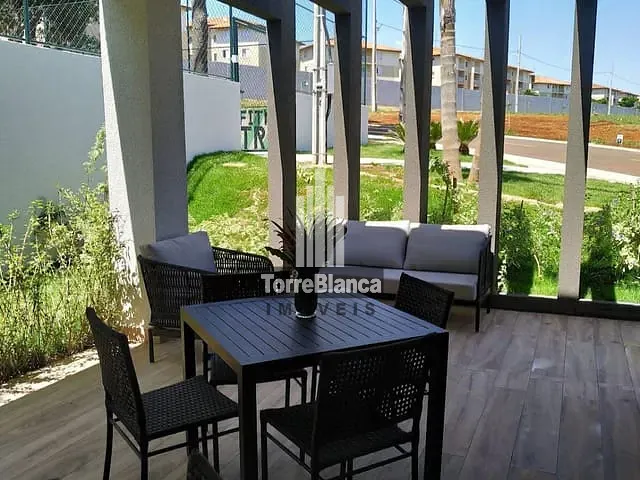 Terreno com 264m², à venda, no bairro Uvaranas em Ponta Grossa