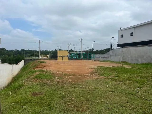 Terreno com 732m², à venda, no bairro Condomínio Reserva do Paratehy em São José dos Campos