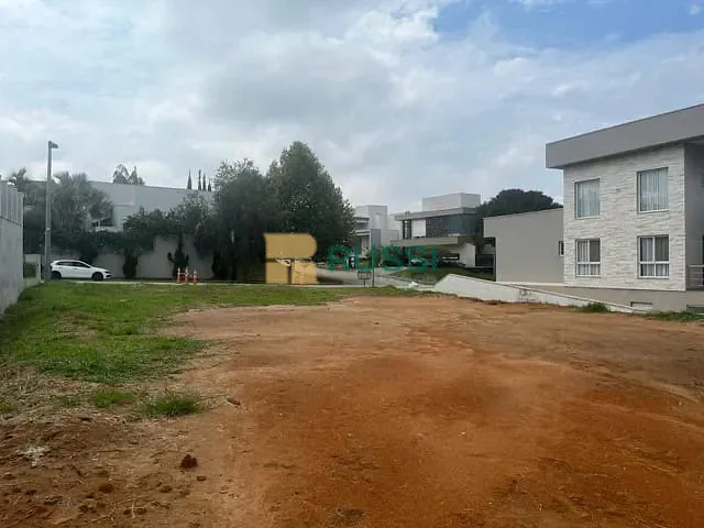 Terreno com 732m², à venda, no bairro Condomínio Reserva do Paratehy em São José dos Campos