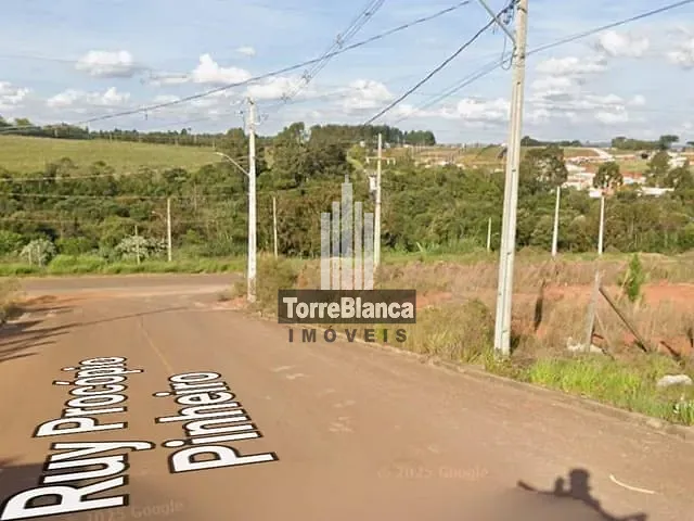Terreno com 324m², à venda, no bairro Cará-cará em Ponta Grossa