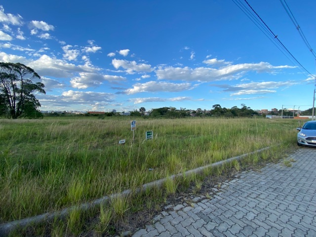 Terreno com 312m², à venda, no bairro Centro em Pelotas