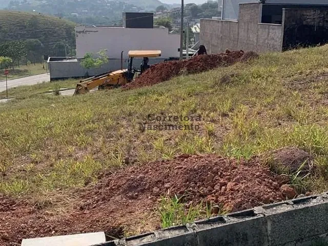 Terreno com 252m², à venda, no bairro Condomínio Residencial Mantiqueira em São José dos Campos