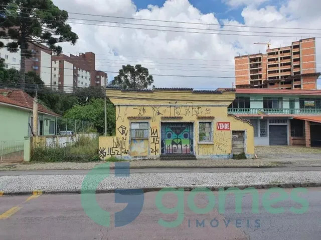 Terreno à venda, no bairro Capão Raso em Curitiba